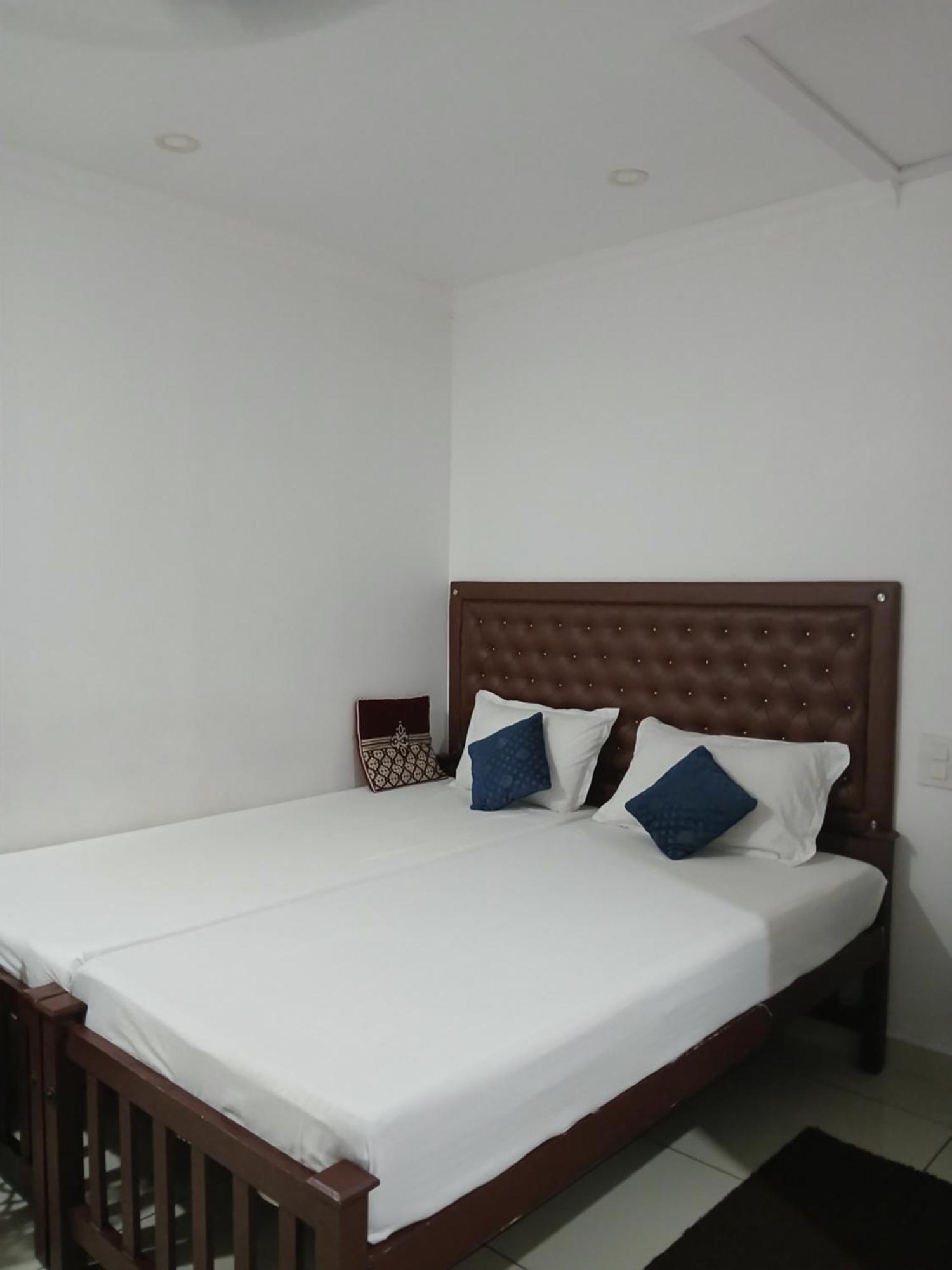 Annies Inn Homestay Kochi Zewnętrze zdjęcie