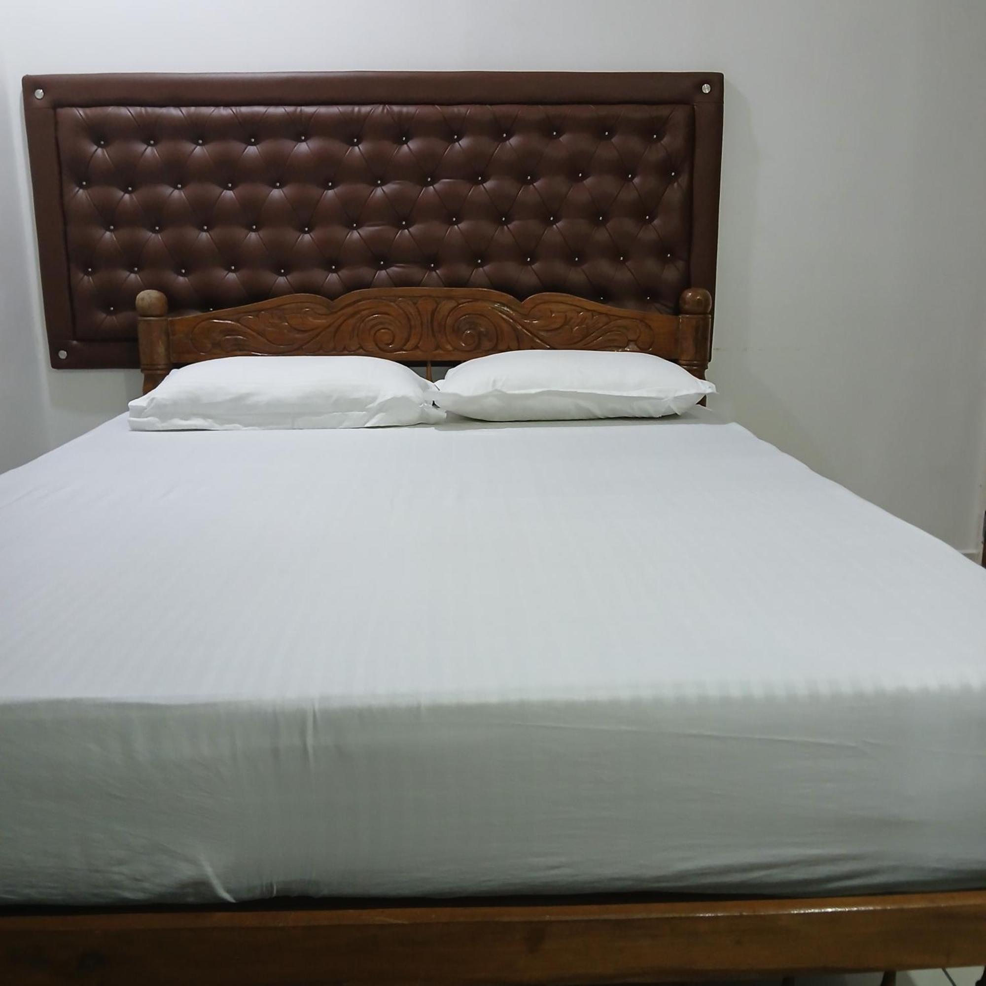 Annies Inn Homestay Kochi Zewnętrze zdjęcie